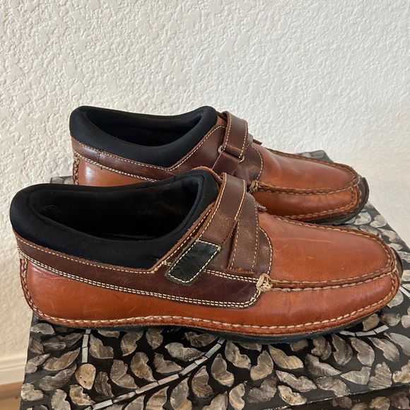Men's Brown Leather Loafers - Picture 1 of 7